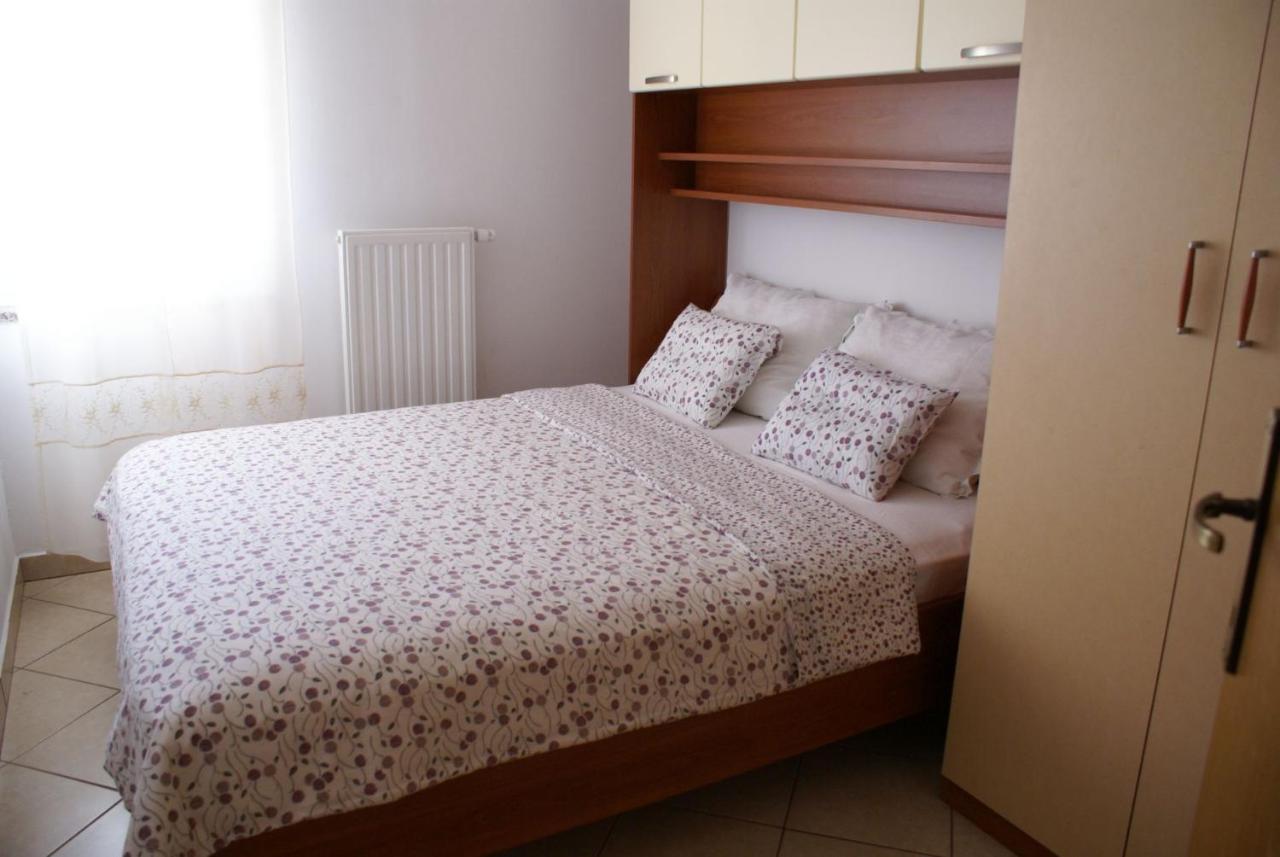 Apartment Nevenka Đảo Krk Ngoại thất bức ảnh