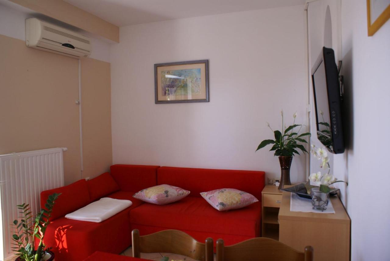 Apartment Nevenka Đảo Krk Ngoại thất bức ảnh